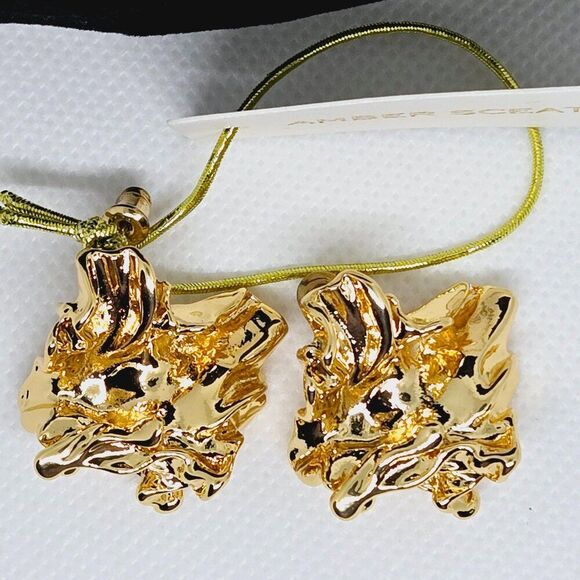 NEW WITH BLACK POUCH AMBER SCEATS REESE EARRINGS SCULPTURED 24K GOLD PLATED - Picture 4 of 6